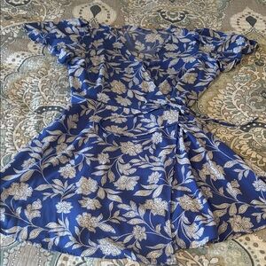 LC Lauren Conrad Blue and White Wrap Floral Dress